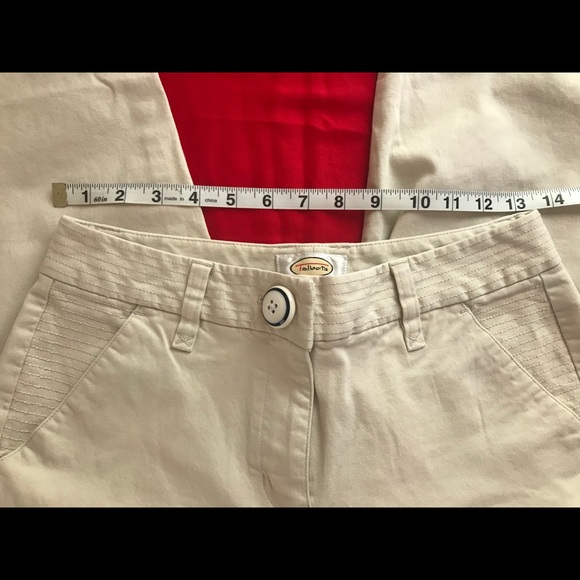 | TALBOTS | Cuffed Capris with matching buttons - Picture 4 of 6